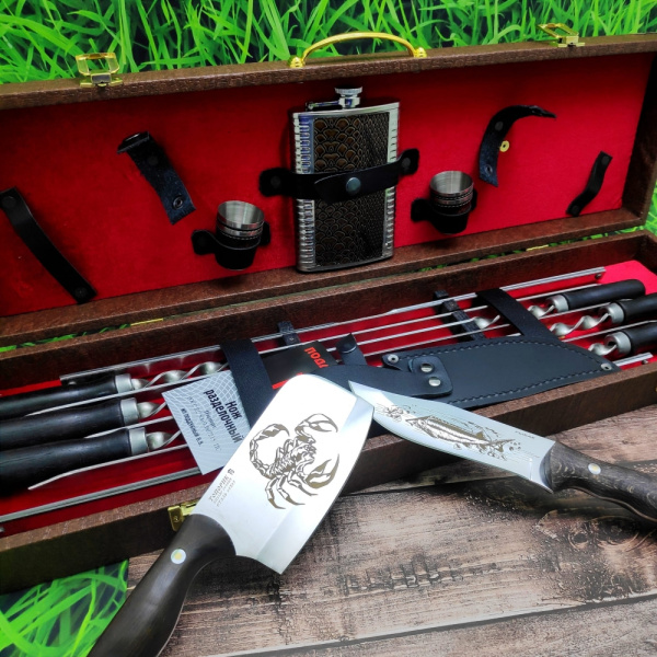 Набор для шашлыка и гриля в чемодане Царский №5.2 Кизляр России, 14 предметов